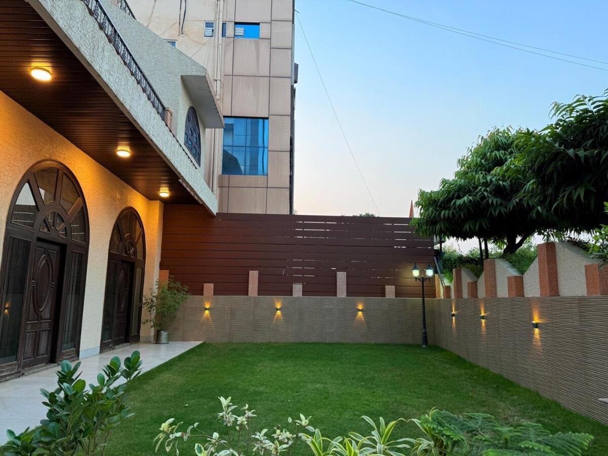 Palm Mansion By Palm Leisure Stays Jaipur Exteriör bild